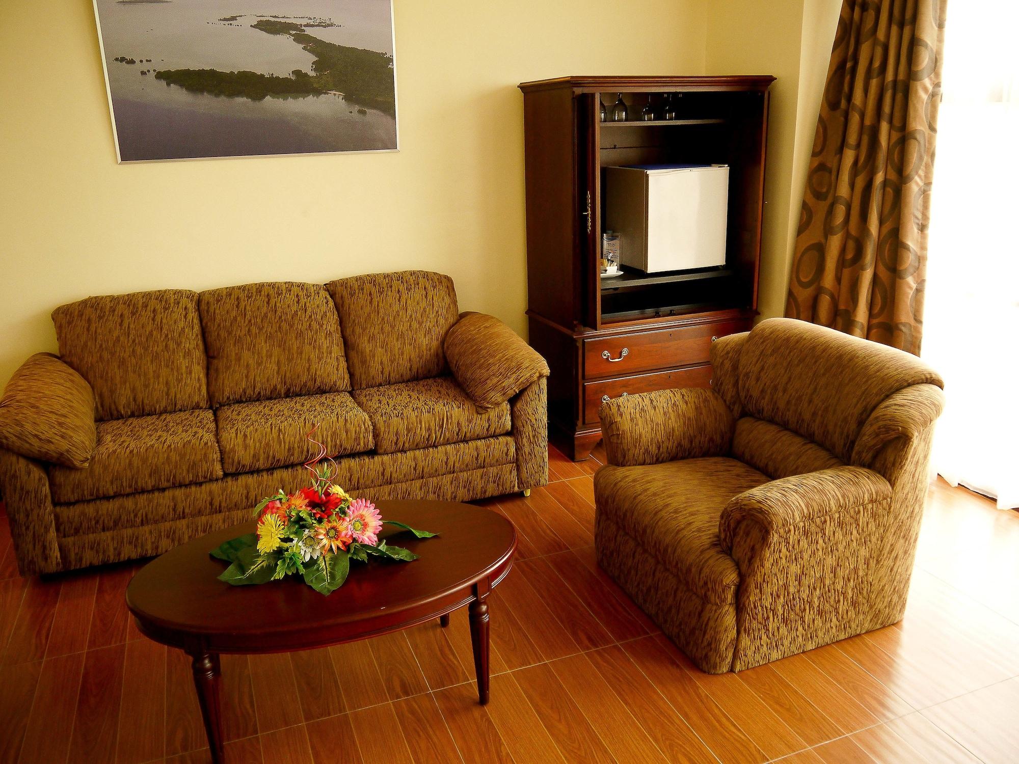 Fersal Hotel - Puerto Princesa Dış mekan fotoğraf