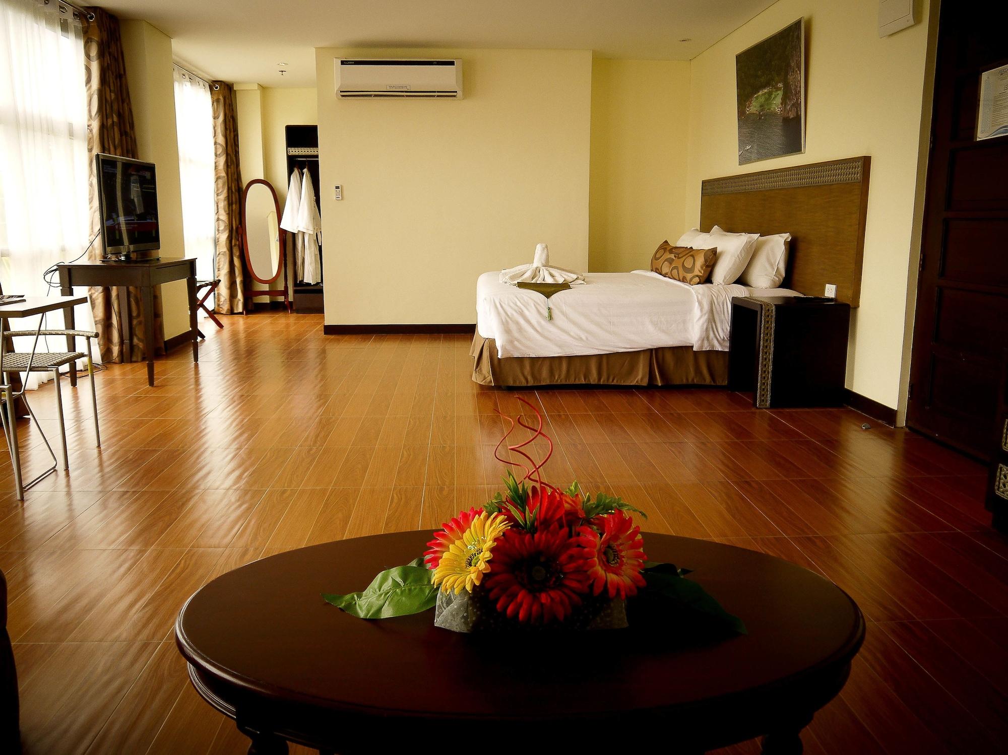 Fersal Hotel - Puerto Princesa Dış mekan fotoğraf