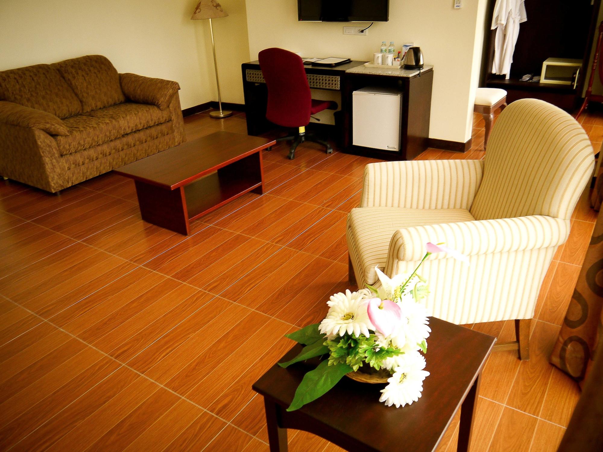 Fersal Hotel - Puerto Princesa Dış mekan fotoğraf